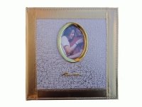 1010 PU 209 Альбом с обл.из белой с золотом кожи, овальной рамкой на 20 листов (22,5х25,5)